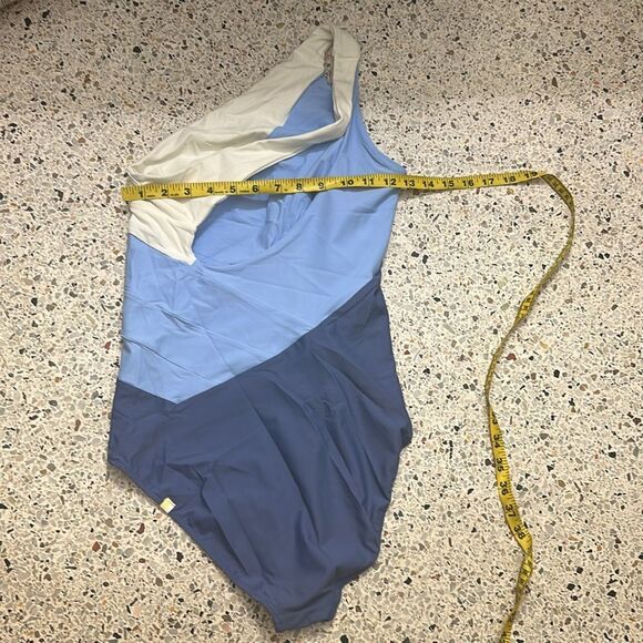 Summersalt Sidestroke blue white color block one piece swim suit 8 - Picture 4 of 8